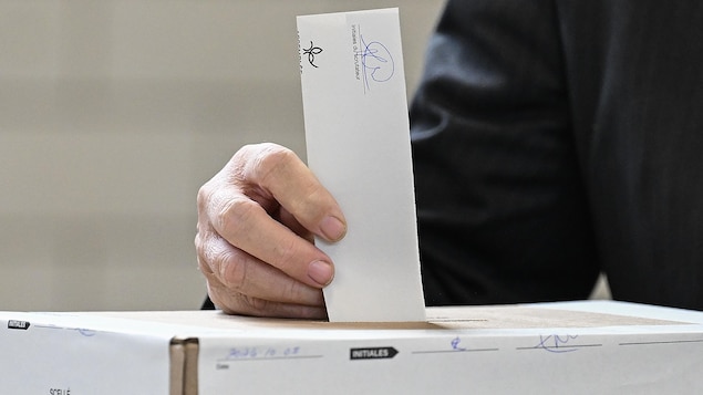 Élections au Québec : les cinq chefs ont voté