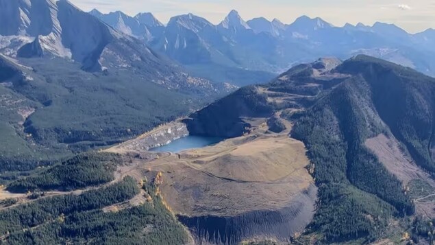Une entreprise charbonnière australienne retire son projet de mine en Alberta