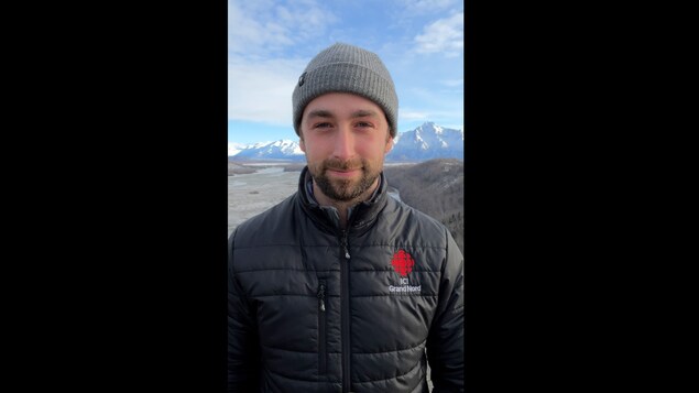 Le journaliste Félix Lebel en direct de l'Alaska le 14 mars 2024 pour les Jeux de l'Arctique. 