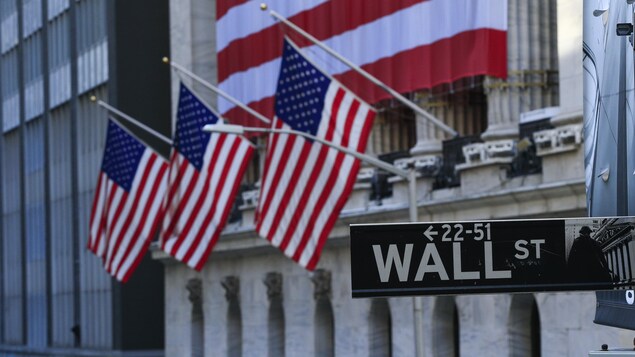 L'extérieur de la Bourse de New York.