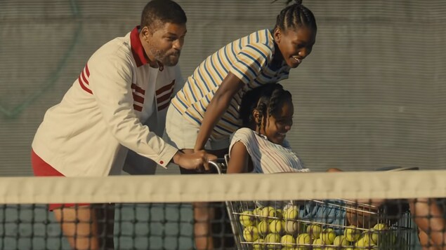 Will Smith en père protecteur de Venus et Serena dans La méthode Williams