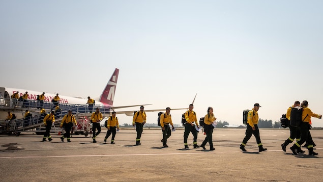 Des pompiers forestiers du Mexique sont arrivés en Colombie-Britannique