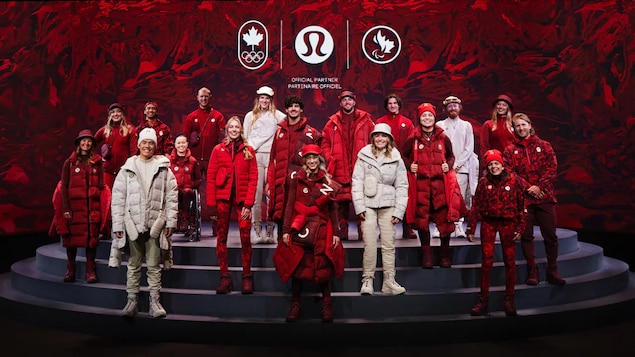Suot ng mga atleta ang uniporme ng Team Canada.