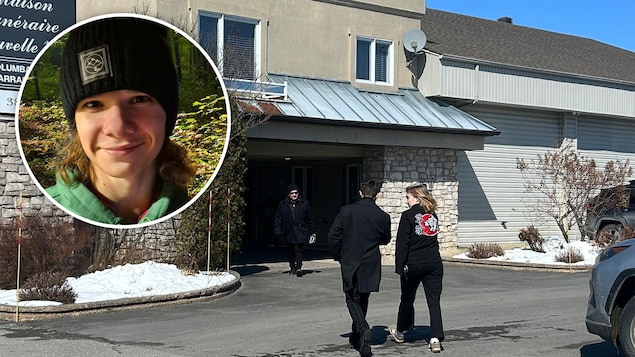 Une photo de Xavier Landry Rousseau par-dessus une photo du salon funéraire, dans lequel deux personnes rentrent.