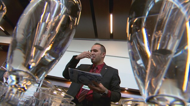 Le surintendant du Service des eaux de la Ville de Saint-Eustache, Yanick Fortier, était l'un des participants. Le surintendant du Service des eaux de la Ville de Saint-Eustache, Yanick Fortier, était l'un des participants.
