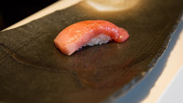 Un nigiri de thon Un nigiri de thon