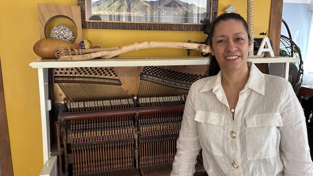 Joie, soulagement et espoir : des Vénézuéliens du Canada réagissent au départ de Maduro