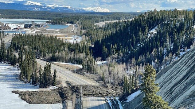 Glissement de terrain : la mairesse de Whitehorse blâme les changements climatiques