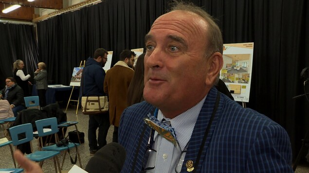 Yves Berthiaume en entrevue.