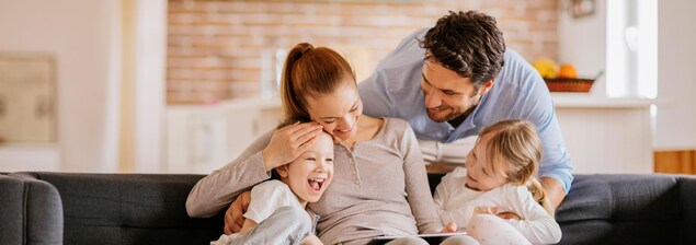 La présence d'un père a un effet positif sur le développement cognitif de l'enfant. La présence d'un père a un effet positif sur le développement cognitif de l'enfant.
