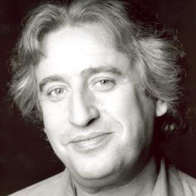 Louis Saïa en gros plan. 