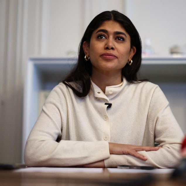 Rima Hassan en conférence de presse.