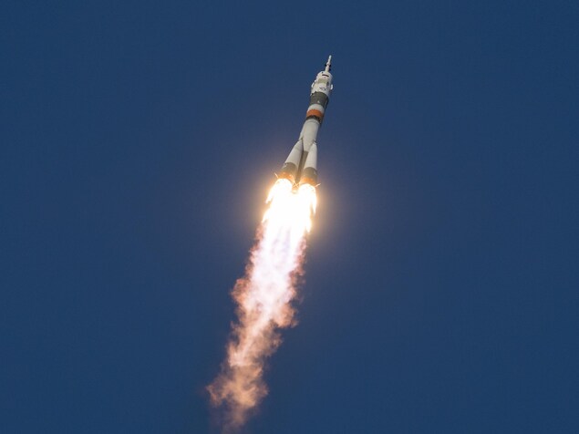 La puissante fusée russe Soyouz-FG a quitté sans encombre le pas de tir du cosmodrome de Baïkonour, situé au cœur des steppes du Kazakhstan, à 6 h 31 précise. La puissante fusée russe Soyouz-FG a quitté sans encombre le pas de tir du cosmodrome de Baïkonour, situé au cœur des steppes du Kazakhstan, à 6 h 31 précise.