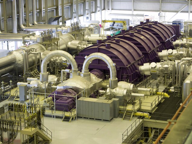 Une turbine à vapeur. Une turbine à vapeur.