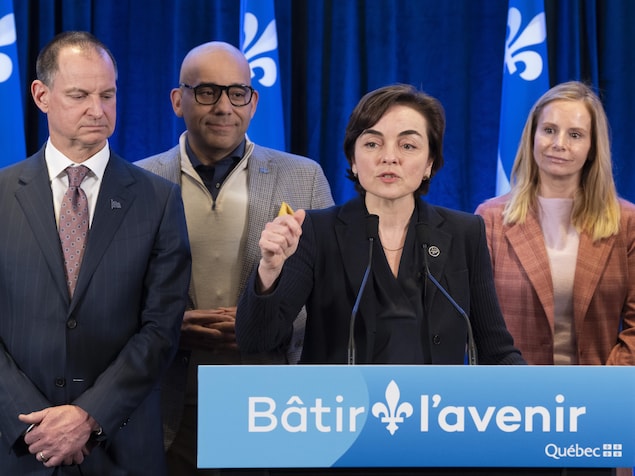 La première ministre en point de presse.