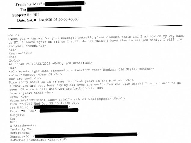 Un document publié par le département américain de la Justice détaillant un échange entre Ghislaine Maxwell et une certaine Melania, dont l'adresse courriel avait été caviardée.