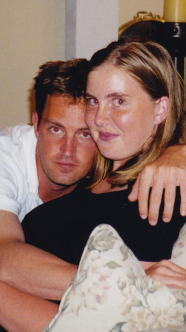 Caitlin Morrison et son frère Matthew Perry.