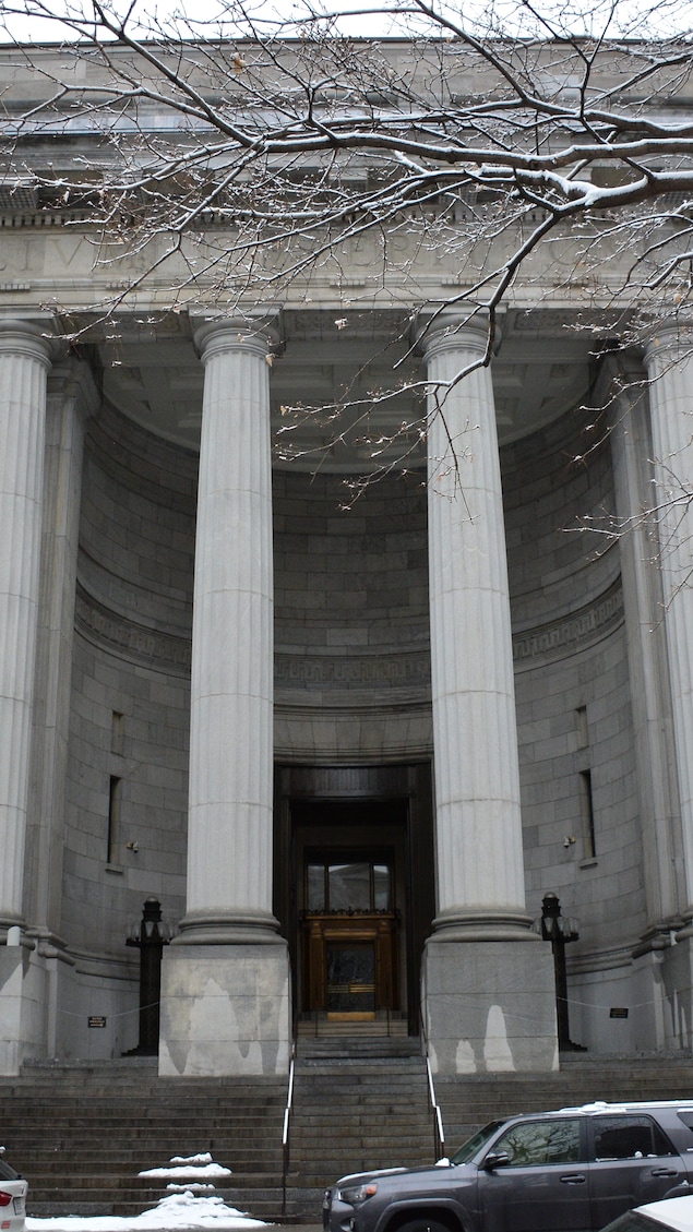 Vue d'ensemble de l'immeuble.