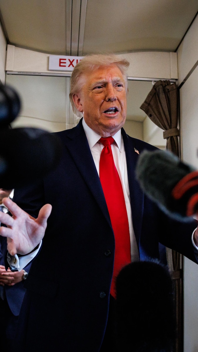 Le président américain Donald Trump s'adresse aux journalistes à bord d'Air Force One le 5 juin 2026.