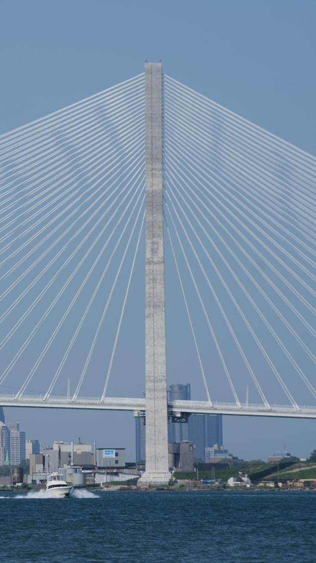 Le pont international Gordie Howe, vu depuis Riviere Rouge, au Michigan, le 14 juillet 2026.