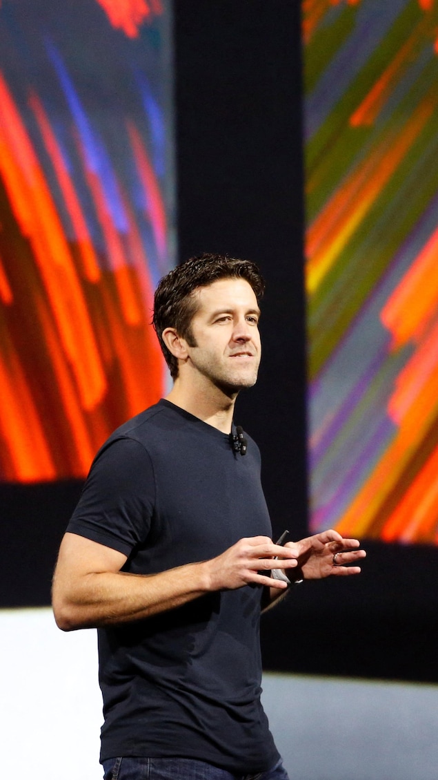John Ternus, vice-président chargé de l'ingénierie matérielle Mac et iPad, prend la parole lors de la conférence mondiale annuelle des développeurs d'Apple.
