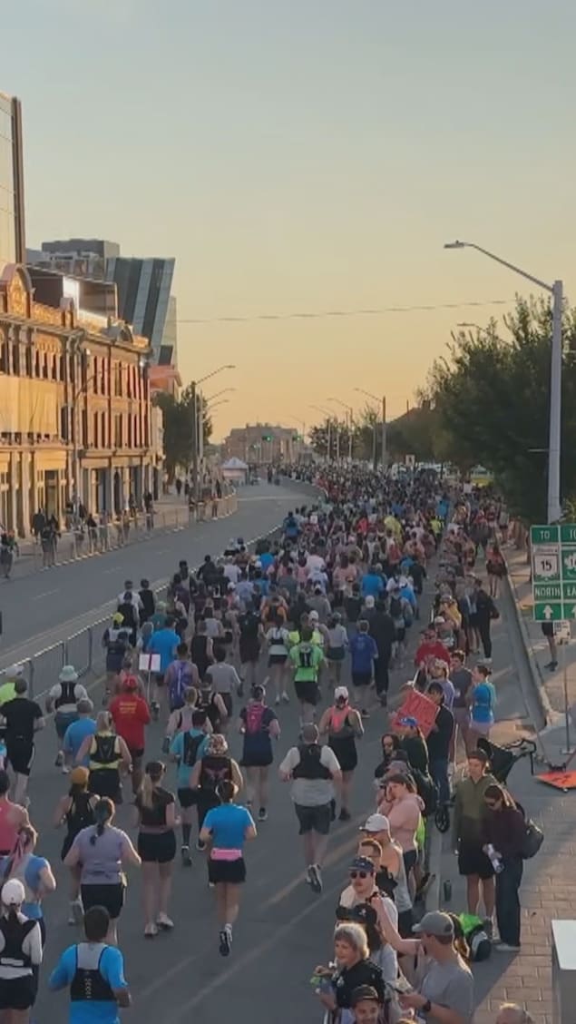 Des coureurs lors du marathon d'Edmonton.