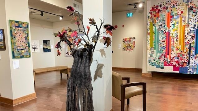 L’exposition itinérante d’art textile Colour with a U s'arrête à Winnipeg