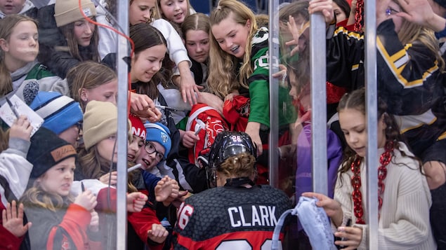Emily Clark et la fierté de représenter sa province natale aux Jeux olympiques