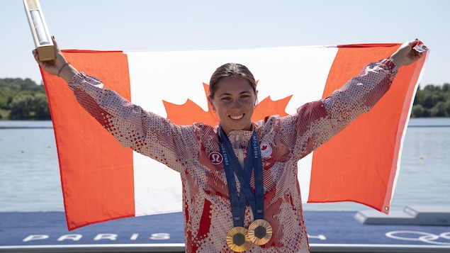 ذهبية لـ كاتي فنسنت تحقق لكندا سابقة في الألعاب الأولمبية الصيفية | Olympiques Paris 2024 | Radio-Canada.ca