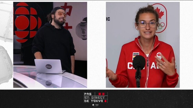 Un animateur discute avec une athlète lors d'une entrevue.