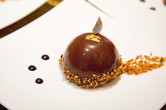 Un dessert sur une assiette Un dessert sur une assiette