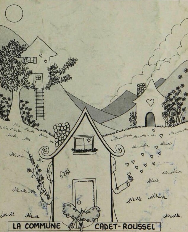Le dessin de trois maisons à la campagne, et l'inscription : « La commune Cadet-Roussel ». Le dessin de trois maisons à la campagne, et l'inscription : « La commune Cadet-Roussel ».