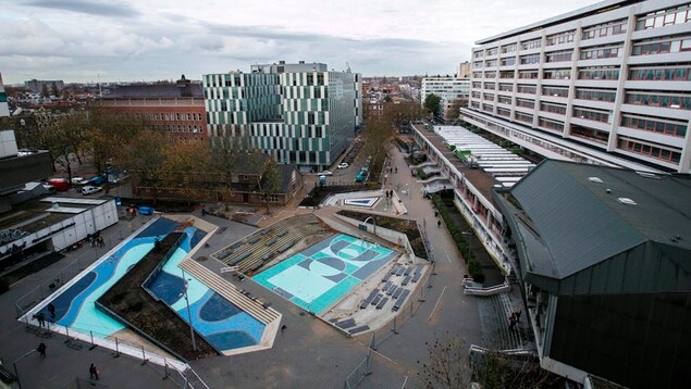 Le Water Square de Rotterdam, conçu pour retenir l'eau de pluie et pour revitaliser un quartier défavorisé.