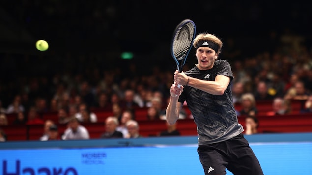 Finales de l’ATP : Zverev rejoint Djokovic en demi-finales