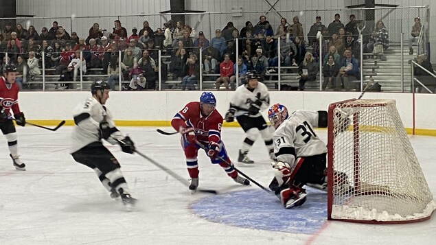 Les anciens Canadiens font des heureux en Alberta