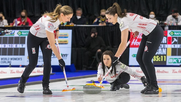 Le quatuor canadien d’Einarson s'impose aisément contre celui de la Turquie