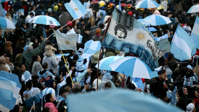 La sélection argentine de retour au pays, attendue par des milliers de partisans
