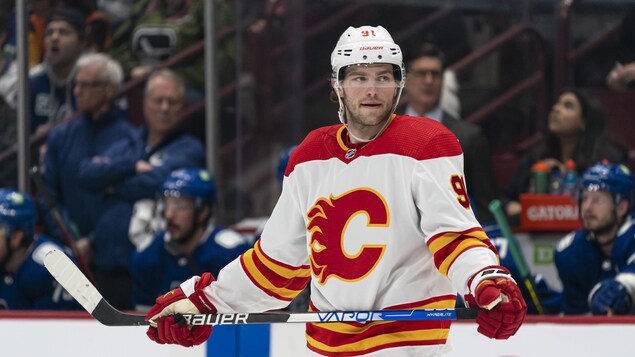 Calle Jarnkork signe un contrat de quatre saisons avec les Maple Leafs