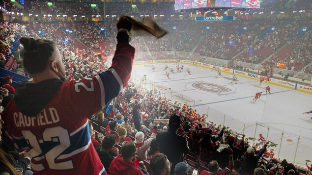 Le Canadien en retard par un but dans un Centre Bell bondé