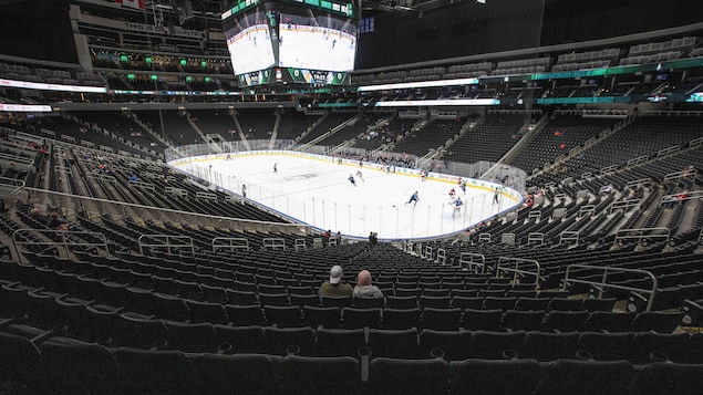 Plus de tournois de hockey en été!