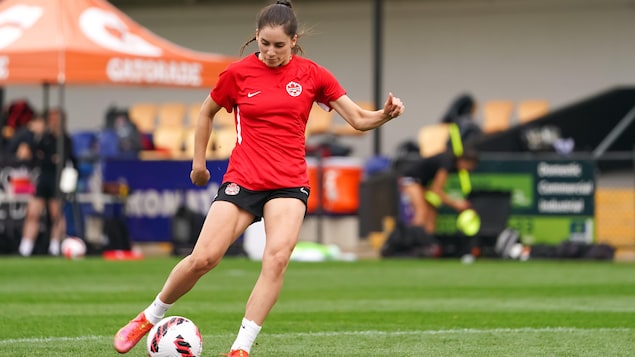 Clarissa Larisey dans la cour des grands avec l’équipe nationale de soccer