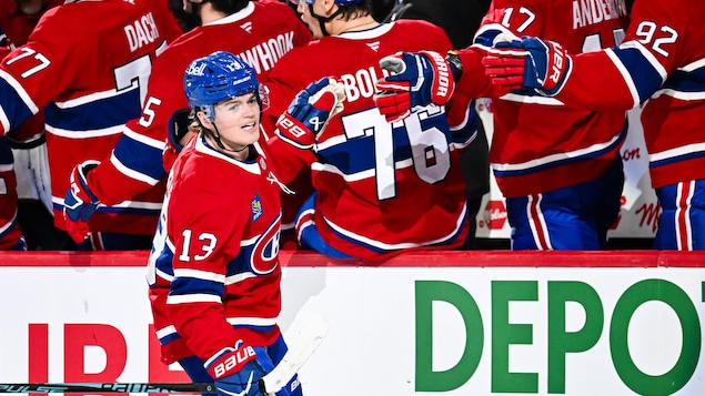 Cole Caufield joue encore les héros dans un gain du Canadien image