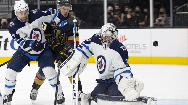 Les Jets ont eu chaud mais l’emportent finalement contre Vegas