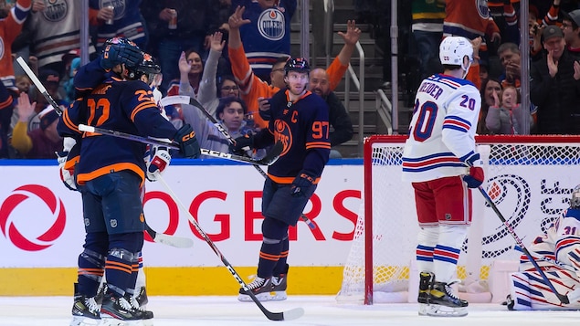 Connor McDavid atteint le plateau des 100 points cette saison