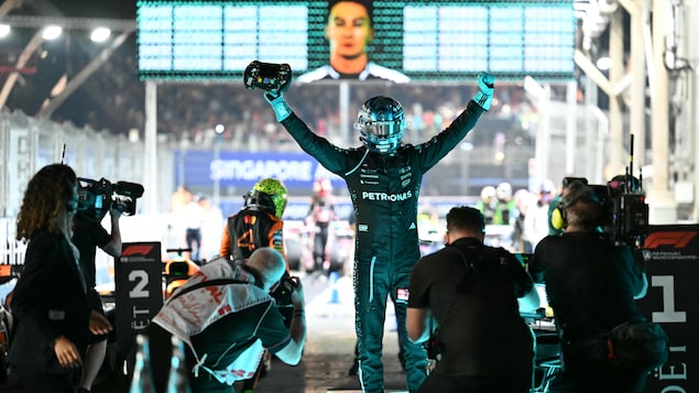 George Russell triomphe à Singapour