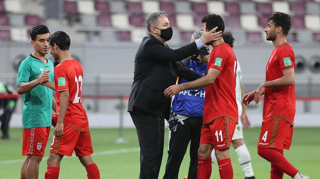 Le sélectionneur de l’Iran ne veut « penser qu’au soccer » face aux États-Unis