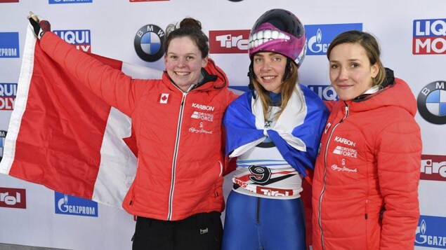Elisabeth Vathje, Elena Nikitina (au centre), Mirela Rahneva