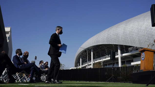 Le maire de Los Angeles plaide pour le port du masque au Super Bowl