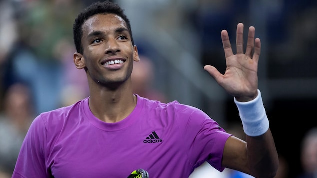 Auger-Aliassime et Shapovalov grimpent au classement mondial