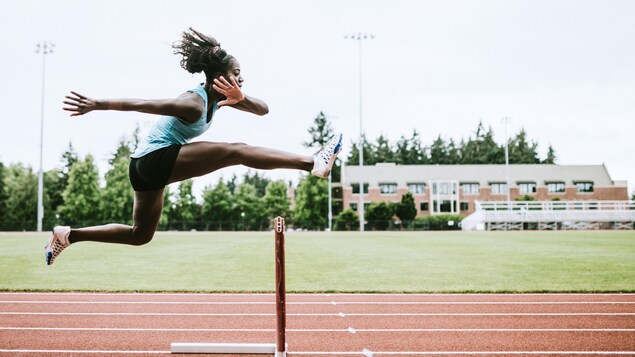 Une piste d’athlétisme de calibre excellence à l’école Charles-Gravel